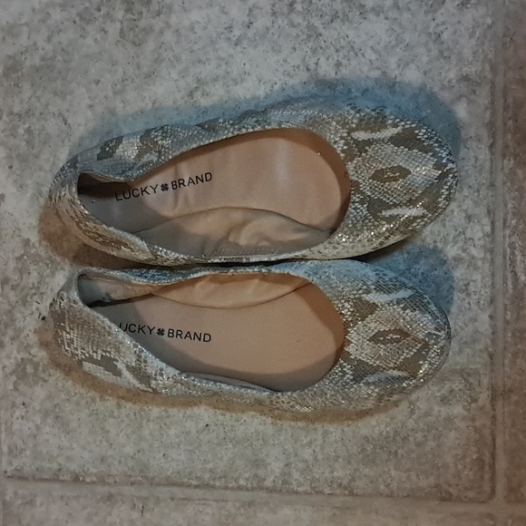 Lucky Brand Emmie Ballet Flat in Gray Snake  Slip-on Round Toe Size 8.5 Leather - Picture 3 of 8